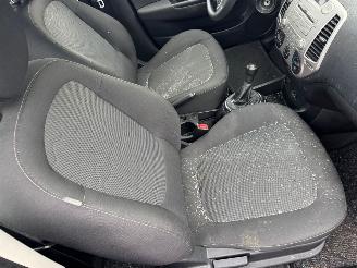 Hyundai I-20 1.2i i-Motion picture 17