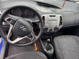 Hyundai I-20 1.2i i-Motion picture 15