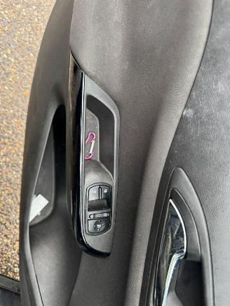 Opel Corsa-E 1.4 Edition picture 15