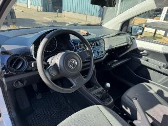 Volkswagen Up! 1.0 move up! picture 10
