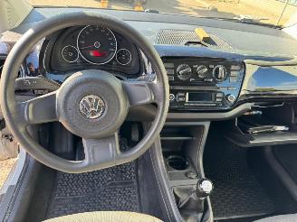 Volkswagen Up! 1.0 move up! picture 11