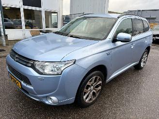 skadebil auto Mitsubishi Outlander 2.0 PHEV Business Edition AUTOMAAT 2015/7