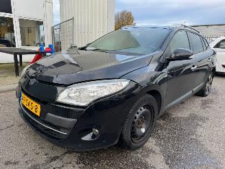 skadebil auto Renault Mégane Estate 1.5 AUTOMAAT dCi Bose BJ 2011 353.907 KM 2011/10