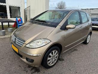 krockskadad bil auto Mercedes A-klasse 170 Classic AUTOMAAT 2007/6