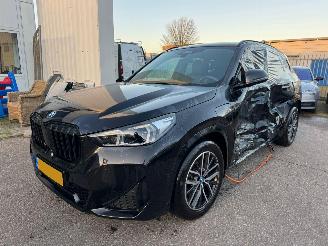 skadebil auto BMW X1 XDRIVE25E 2024/4