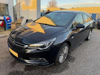 krockskadad bil auto Opel Astra 1.4 TURBO AUTOMAAT Online Edition 2017/9