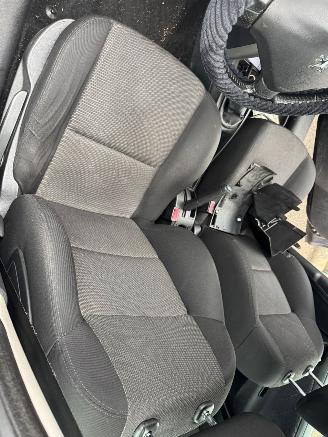 Peugeot 207 1.4 VTi XS picture 13