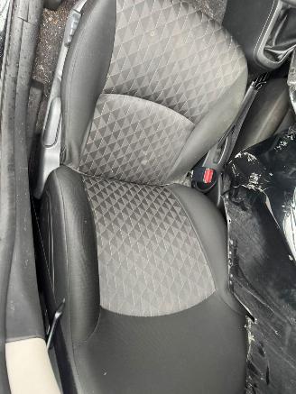 Mitsubishi Space-star 1.2 Cool+ picture 13