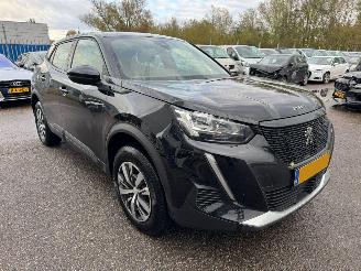 Peugeot e-2008 EV Active 50 kWh picture 7