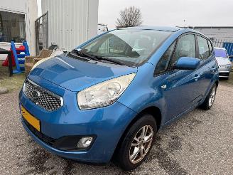 krockskadad bil auto Kia Venga 1.4 CVVT X-tra BJ 2010 130.051 KM 2010/1