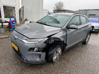 krockskadad bil auto Hyundai Kona EV AUTOMAAT Comfort Smart 39 kWh BJ 2020 60.797 KM 2020/11