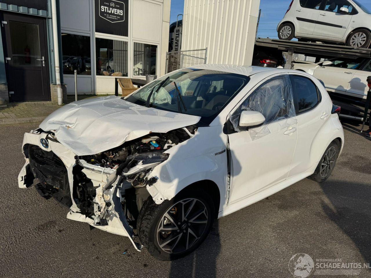 Toyota Yaris 1.5 Hybrid Style AUTOMAAT BJ 2020 84.767 KM