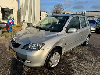 krockskadad bil auto Mazda 2 1.4 Exclusive BJ 2002 129.118 KM 2002/11