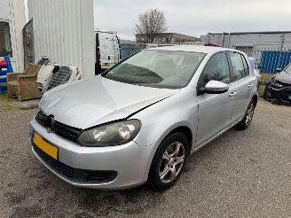 skadebil auto Volkswagen Golf 1.4 Trendline 2009/6