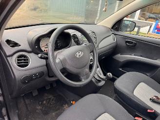 Hyundai I-10 1.1 Active picture 8