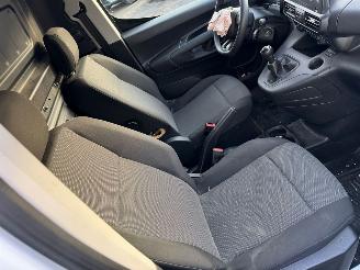 Toyota Proace CITY 1.5 D-4D Cool Comfort picture 16