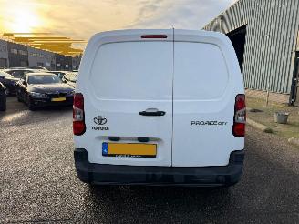 Toyota Proace CITY 1.5 D-4D Cool Comfort picture 4