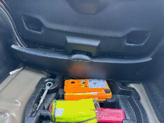 Peugeot 208 1.2 VTi Blue Lease picture 9