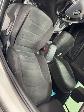 Volkswagen Tiguan 1.5 TSI ACT Highline Business R AUTOMAAT picture 15