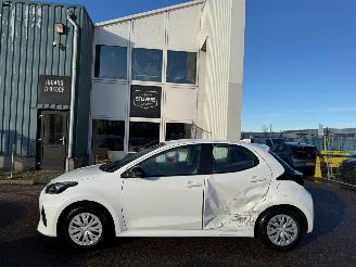 Mazda 2 Hybrid 1.5 Prime-line AUTOMAAT BJ 2024 14.657 KM picture 3