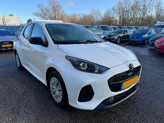 Vaurioauto  passenger cars Mazda 2 Hybrid 1.5 Prime-line AUTOMAAT BJ 2024 14.657 KM 2024/11