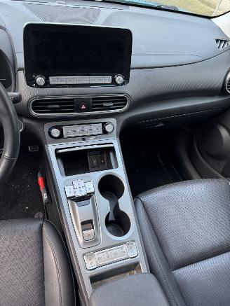 Hyundai Kona EV Limited 64 kWh AUTOMAAT BJ 2020 73.290 KM picture 16