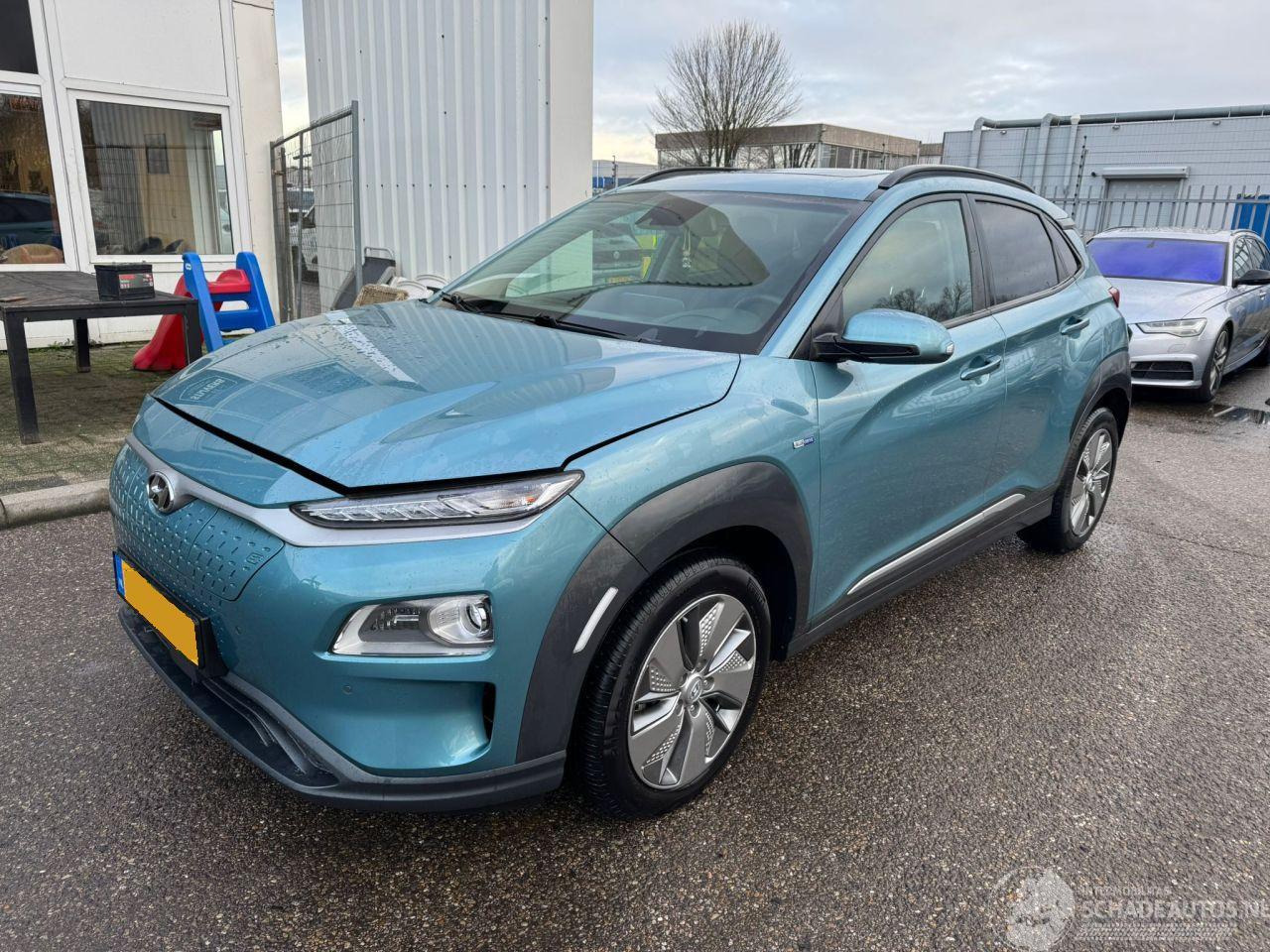 Hyundai Kona EV Limited 64 kWh AUTOMAAT BJ 2020 73.290 KM