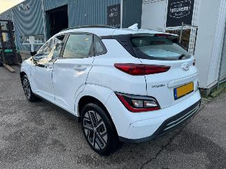 Hyundai Kona EV Comfort AUTOMAAT 64 kWh BJ 2023 31.431 KM picture 3