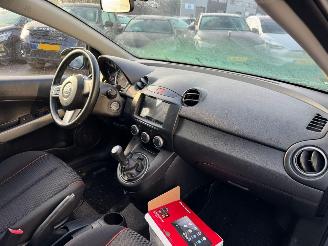 Mazda 2 1.3 BIFUEL Navigator GT BJ 2012 109.345 KM picture 13