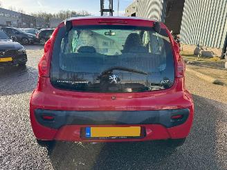 Peugeot 107 1.0-12V XR BJ 2009 239.000 KM picture 4