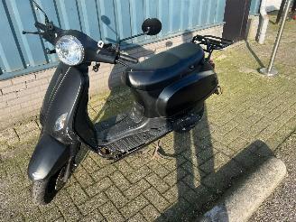 Turbho  Turbho Bromscooter PL-C BJ 2022 7.929 KM picture 5