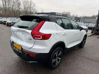 Volvo XC40 1.5 T3 R-Design AUTOMAAT picture 5
