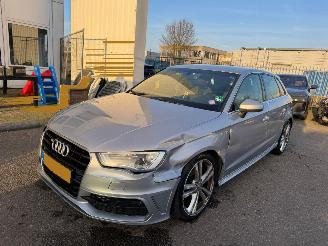 škoda osobní automobily Audi A3 Sportback 1.2 TFSI Ambition Pro Line S 2014/10