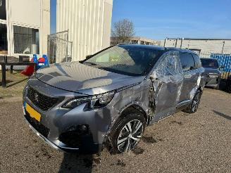 Auto incidentate Peugeot 5008 1.2 PureTech Blue Lease Premium 2020/9