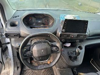 Peugeot Partner 1.6 BlueHDI Premium picture 12