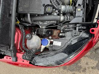 Peugeot 208 1.2 PureTech 100 Allure picture 9