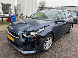 Schadeauto Kia Ceed Sportswagon 1.6 GDI PHEV DynamicLine 2021/3