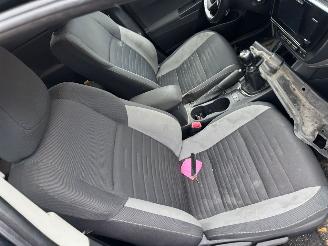 Toyota Auris Touring Sports 1.2T Dynamic BJ 2015 154.883 KM picture 18