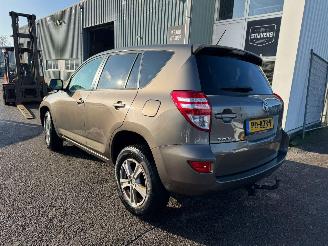 Toyota Rav-4 2.0 VVTi Comfort picture 3