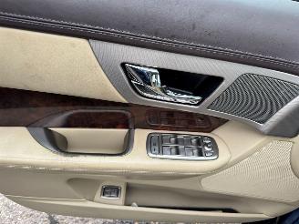 Jaguar XF 3.0 V6 Premium Luxury AUTOMAAT picture 17