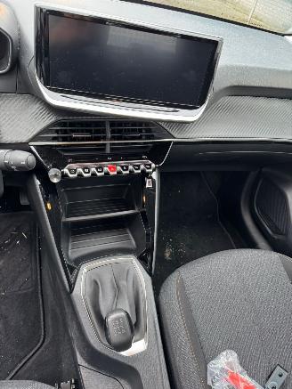 Peugeot 208 1.2 PureTech 75 Style picture 15