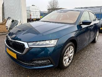 Schadeauto Skoda Octavia 1.5 AUTOMAAT  e-TSI Business Edition Plus 2023/1