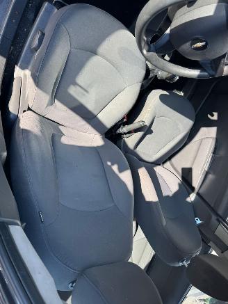 Chevrolet Spark 1.0 16V L picture 15