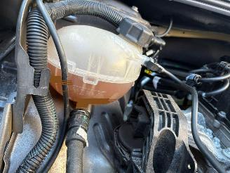 Peugeot 208 1.2 PureTech Active Pack picture 9