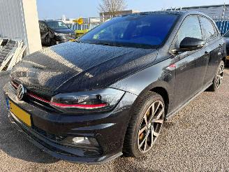 krockskadad bil auto Volkswagen Polo 2.0 AUTOMAAT TSI GTI 2021/10