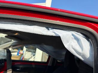 Peugeot 108 1.0 e-VTi Allure picture 14