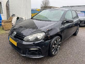 uszkodzony samochody osobowe Volkswagen Golf 1.2 AUTOMAAT TSI Highline BlueMotion 2010/11