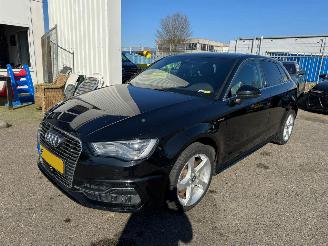 Unfallwagen Audi A3 1.4 AUTOMAAT e-tron PHEV Ambition Pro Line plus 2015/12