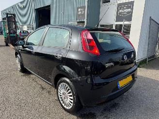 Fiat Grande Punto 1.4 Dynamic picture 3