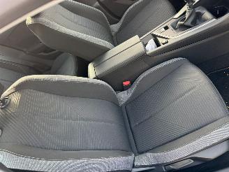 Peugeot 308 1.2 PureTech Active Pack Business picture 18